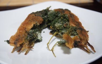 Huauzontle, traditionell im Ei-Teig.