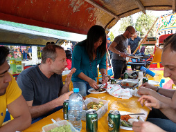 Tacos auf der Trajinera.