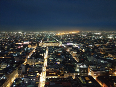 Aussicht bei Nacht Richtung Zócalo.